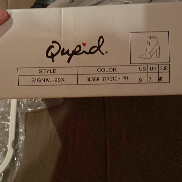 NEW! Quipid Black Booties- Brand New - Picture 3 of 9